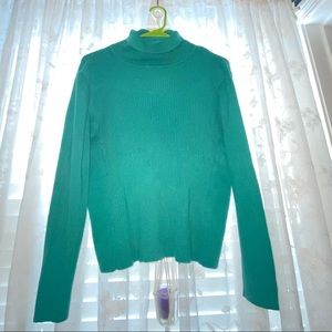 Large Green Long-Sleeve Turtleneck